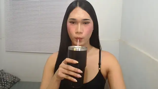 Leighs Celine online show from 03-26-26, 05:40