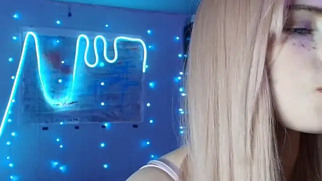 PieraMarch online show from 09-21-25, 07:59