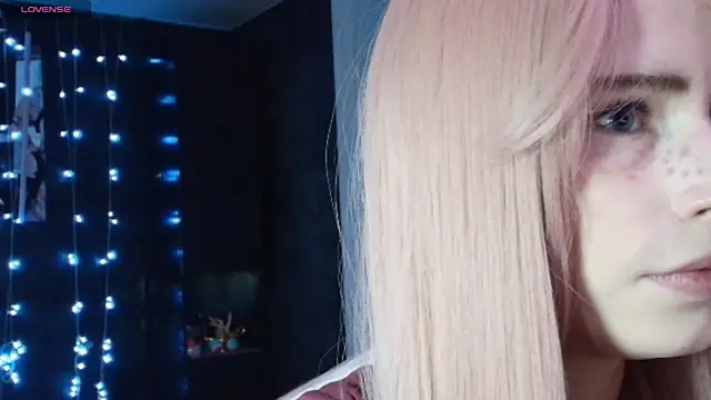 PieraMarch online show from 11-13-25, 02:10