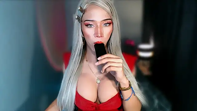 AiraCumSlut online show from 05-15-26, 11:56