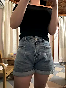 Meii-meyy online show from 10-17-25, 04:53