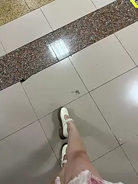 Meii-meyy online show from 12-13-25, 08:14