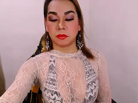 xxMistressWildKimxx online show from 09-11-25, 12:22