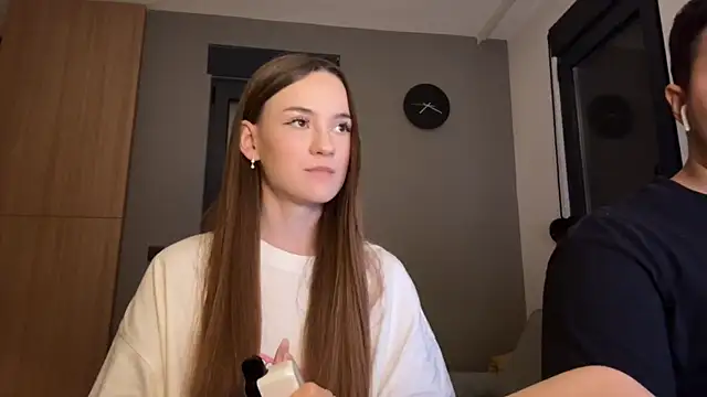 Snapshot of TenDouble chatting on 10-16-25, 06:20 TenDouble online show from 10-16-25, 06:20