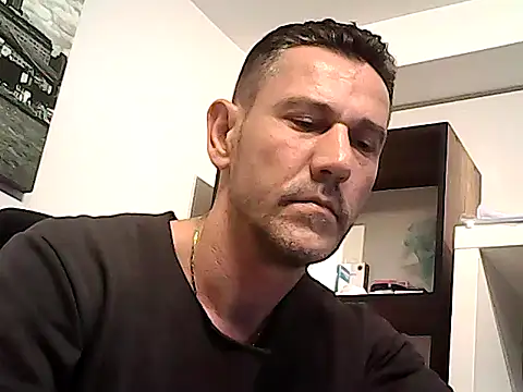 Snapshot of mastercharisma35 chatting on 02-25-26, 03:43 mastercharisma35 online show from 02-25-26, 03:43