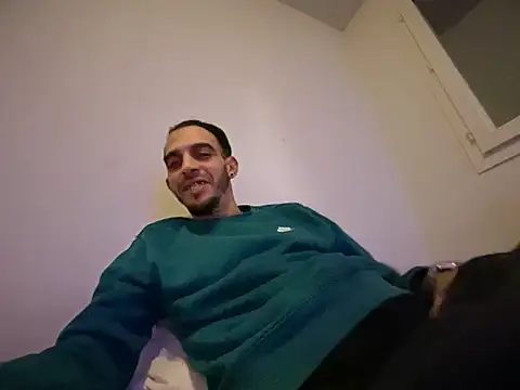 rebeu31313 online show from 12-14-25, 03:45