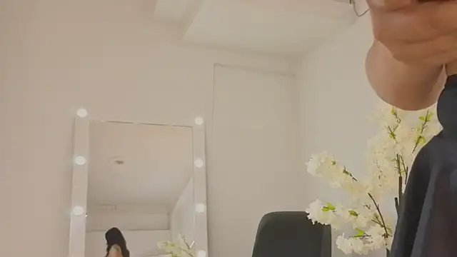InnaVolkova online show from 06-18-26, 04:22