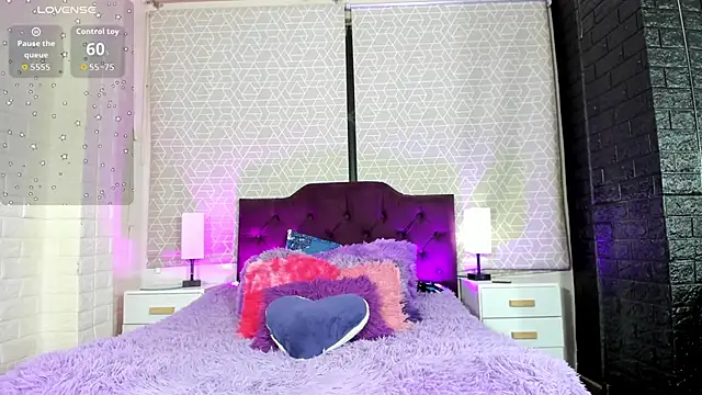 Zamara Kleii online show from 11-19-25, 03:39