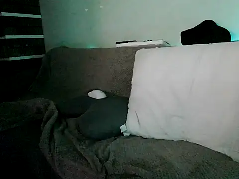 Snapshot of boyhigh1997 chatting on 10-08-25, 03:04 boyhigh1997 online show from 10-08-25, 03:04