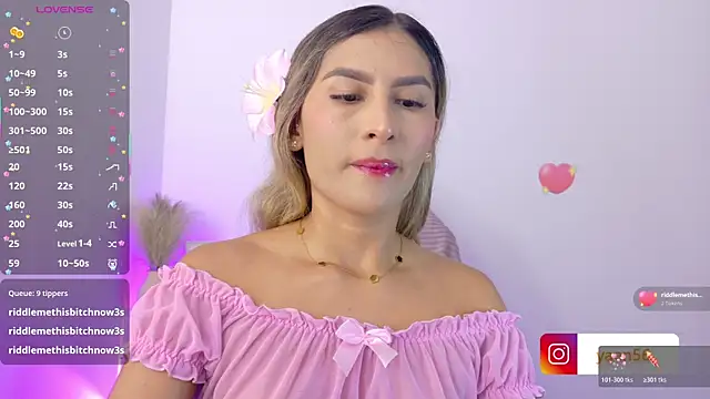 Snapshot of Liah__19 chatting on 08-09-26, 12:12 Liah 19 online show from 08-09-26, 12:12