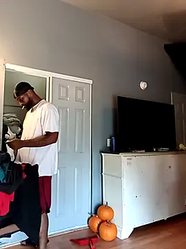 Snapshot of EbonyKing69 chatting on 09-29-25, 11:09 EbonyKing69 online show from 09-29-25, 11:09