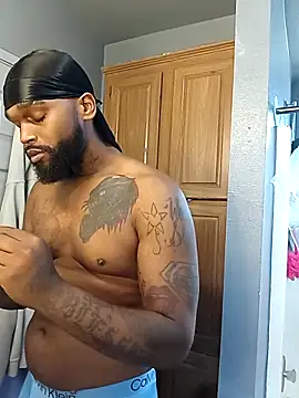 Snapshot of EbonyKing69 chatting on 10-05-25, 06:06 EbonyKing69 online show from 10-05-25, 06:06