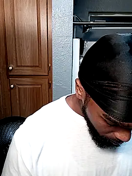 Snapshot of EbonyKing69 chatting on 11-01-25, 01:51 EbonyKing69 online show from 11-01-25, 01:51