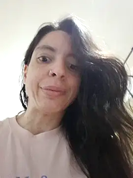 chicalunar24 online show from 11-26-25, 04:02