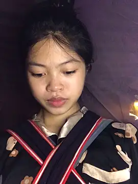 Thy00   online show from 10-07-25, 07:38