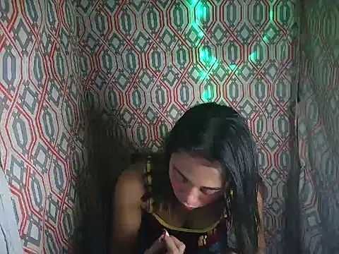 Virgen christine01 online show from 11-19-25, 02:17