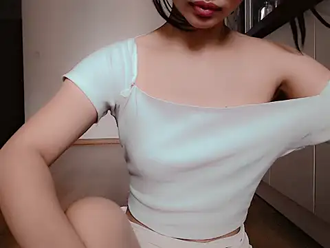 Tea Mei online show from 10-12-25, 03:38