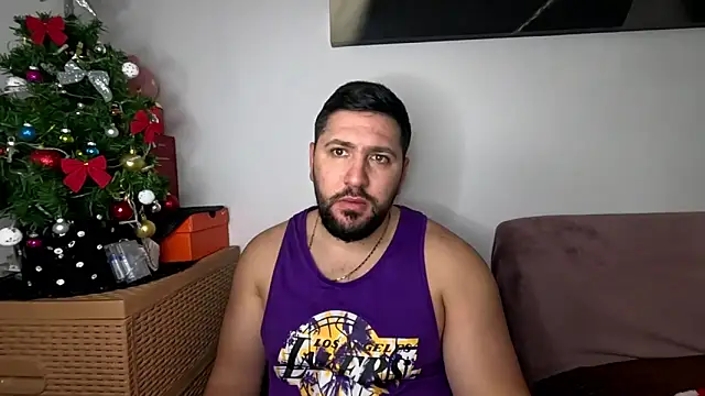 Gold Alpha Boy online show from 12-21-25, 09:38