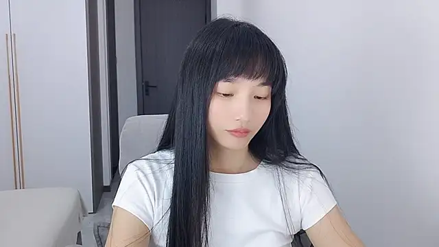 Snapshot of Lisa-3333 chatting on 09-23-25, 02:09 Lisa-3333 online show from 09-23-25, 02:09