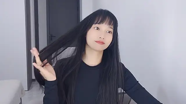 Snapshot of Lisa-3333 chatting on 11-01-25, 01:46 Lisa-3333 online show from 11-01-25, 01:46