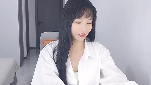 Snapshot of Lisa-3333 chatting on 11-16-25, 01:49 Lisa-3333 online show from 11-16-25, 01:49