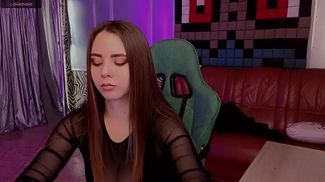 IvoryWood  online show from 10-05-25, 09:51