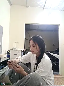 Snapshot of Jun-Mzzz chatting on 02-01-26, 02:48 Jun-Mzzz online show from 02-01-26, 02:48