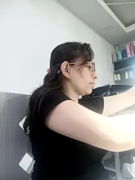 Isabella5 Brown  online show from 10-04-25, 02:48