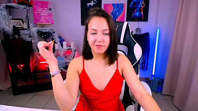 CindySparkl online show from 10-28-25, 03:21