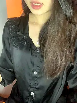 Snapshot of Tinasx56 chatting on 10-11-25, 06:06 Tinasx56 online show from 10-11-25, 06:06