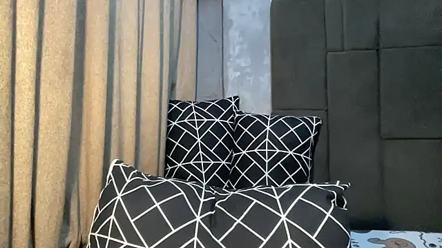 Claudia Johnson online show from 09-20-25, 02:45