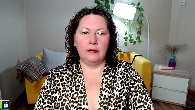 Snapshot of milf_hornys chatting on 11-07-25, 06:41 milf hornys online show from 11-07-25, 06:41