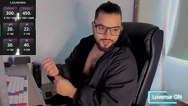 Snapshot of Ernesto-Rodriguez82 chatting on 09-09-25, 03:33 Ernesto-Rodriguez82 online show from 09-09-25, 03:33