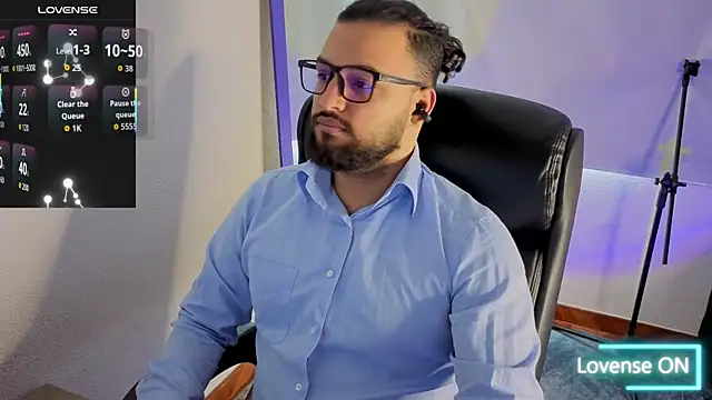 Snapshot of Ernesto-Rodriguez82 chatting on 09-11-25, 03:56 Ernesto-Rodriguez82 online show from 09-11-25, 03:56