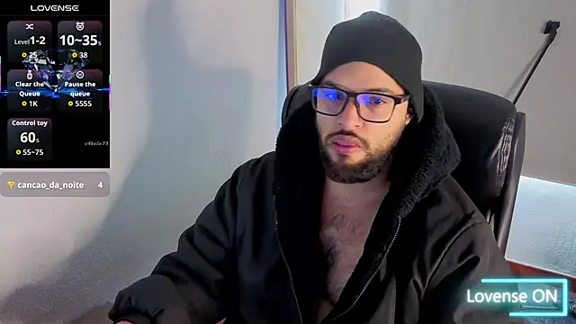 Snapshot of Ernesto-Rodriguez82 chatting on 09-19-25, 02:29 Ernesto-Rodriguez82 online show from 09-19-25, 02:29