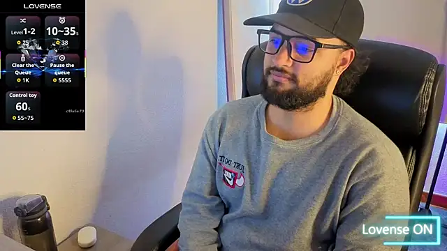 Snapshot of Ernesto-Rodriguez82 chatting on 09-21-25, 03:24 Ernesto-Rodriguez82 online show from 09-21-25, 03:24