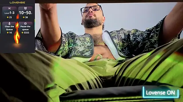 Snapshot of Ernesto-Rodriguez82 chatting on 10-04-25, 03:32 Ernesto-Rodriguez82 online show from 10-04-25, 03:32