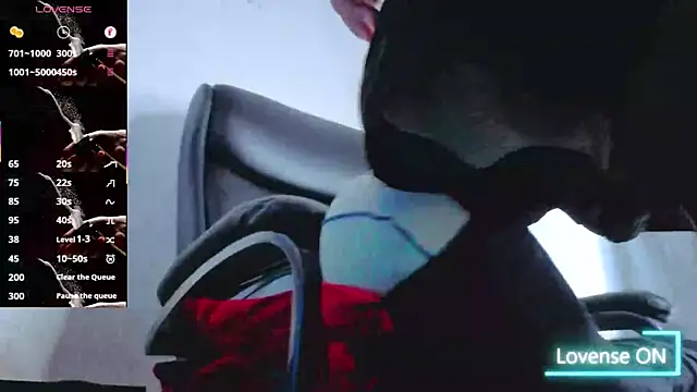 Ernesto-Rodriguez82 online show from 12-13-25, 08:47