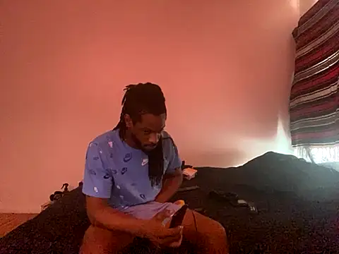 Snapshot of Taydagr8 chatting on 09-28-25, 07:52 Taydagr8 online show from 09-28-25, 07:52