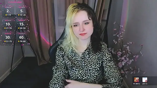 girl next doorr online show from 03-14-26, 01:05