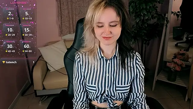 girl next doorr online show from 07-18-26, 01:15