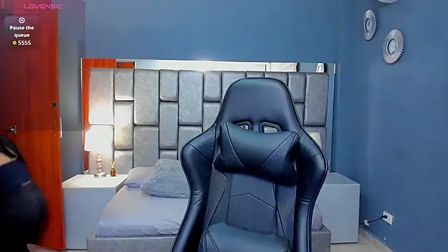 Cata Joness online show from 09-16-25, 03:40