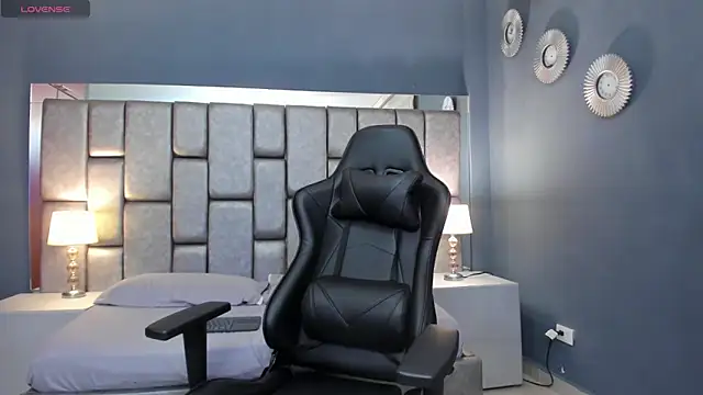 Cata Joness online show from 10-30-25, 09:33