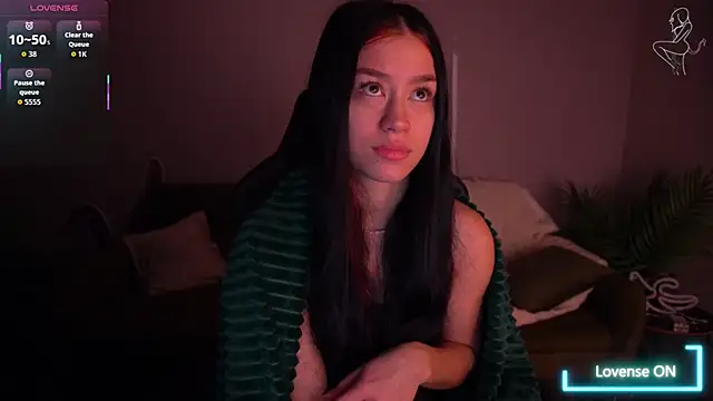 Snapshot of FataleNellie chatting on 02-10-26, 10:36 FataleNellie online show from 02-10-26, 10:36