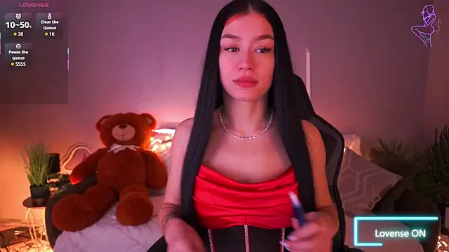 Snapshot of FataleNellie chatting on 02-26-26, 09:25 FataleNellie online show from 02-26-26, 09:25