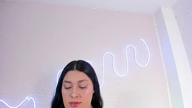 missweetpeach online show from 11-09-25, 05:33