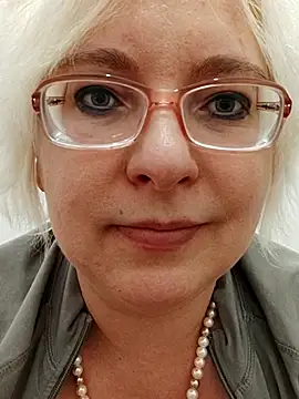 VikaKing online show from 11-17-25, 09:09