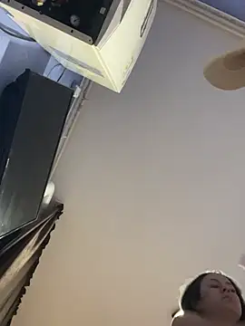 Enna-Kymm online show from 02-12-26, 04:24