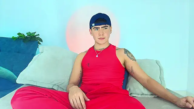 CamiiGuzmanX online show from 11-06-25, 08:54