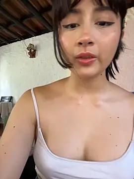 Snapshot of kaori_77 chatting on 10-09-25, 04:38 kaori 77 online show from 10-09-25, 04:38